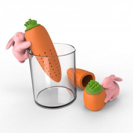 Thee-ei ''konijn met wortel''